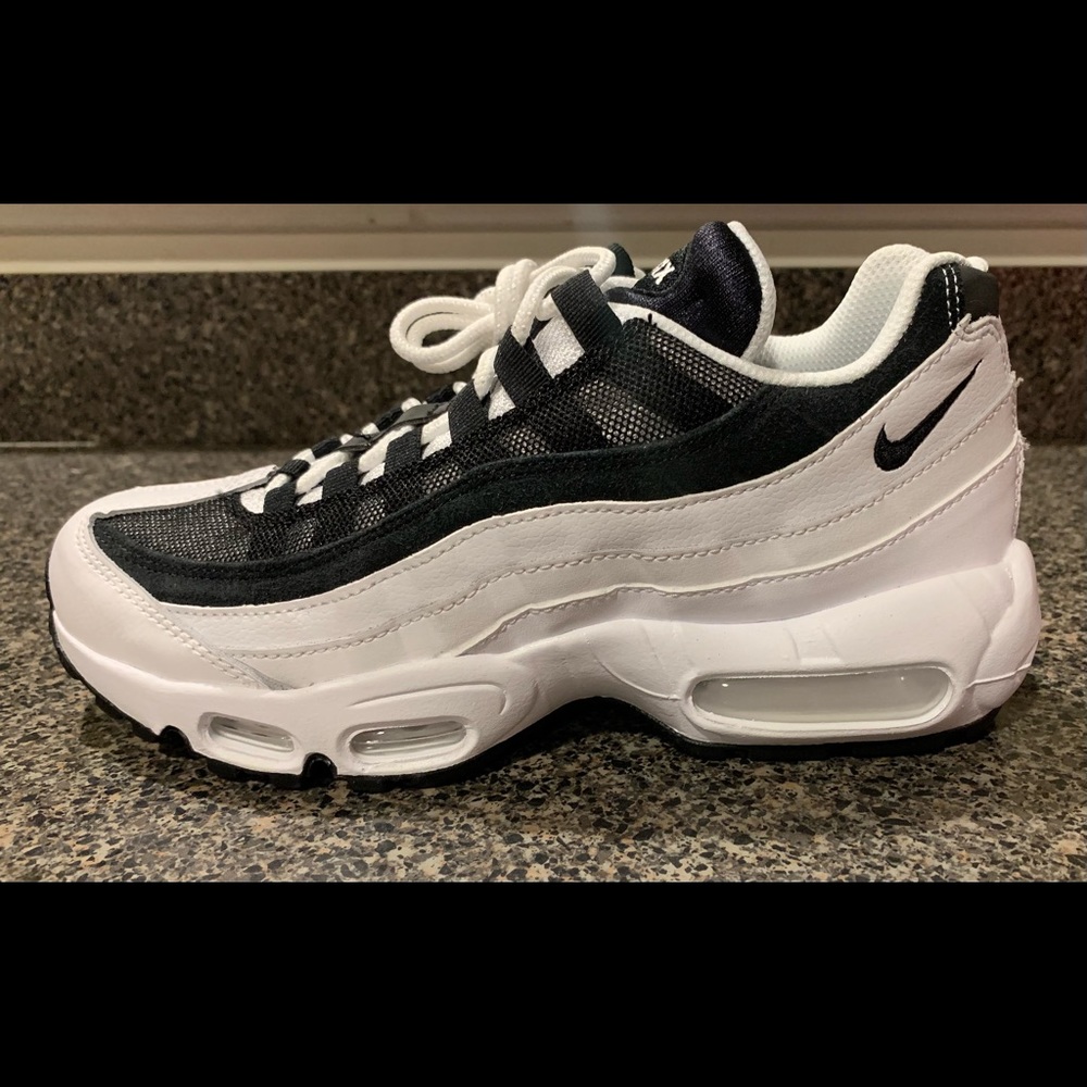Nike Air Max 95 “Yin Yang” Pack White Black - Picture 2 of 7